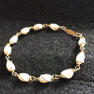 Napier Pearl and Gold Bracelet 7”